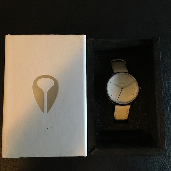 Women’s Kensington White Leather Band Quartz Watch